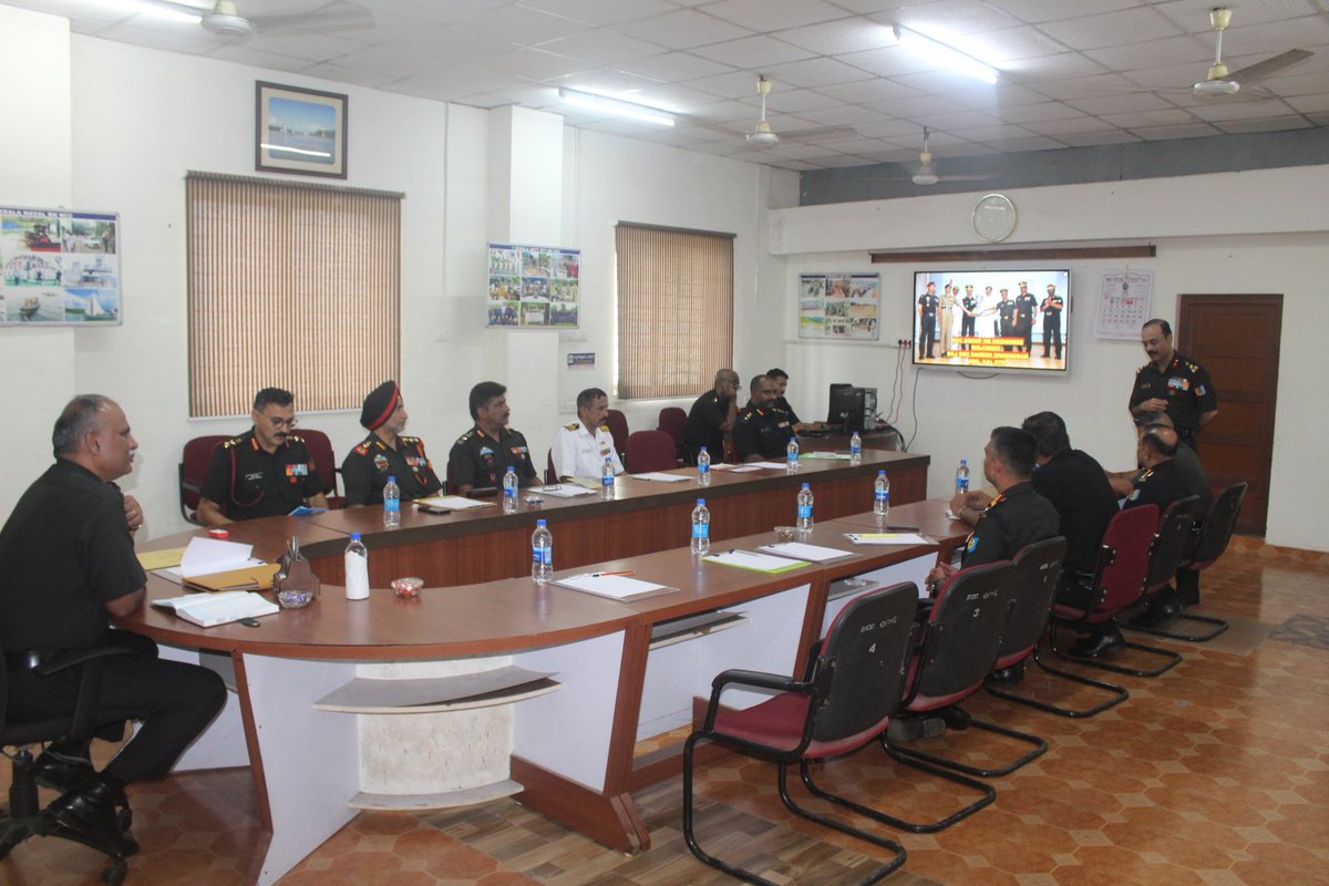 9kNaval's tweet photo. Honored to welcome Maj Gen Ramesh Shanmugam, ADG NCC Kerala &amp; Lakshadweep, to Calicut Group HQ! His visit inspired cadets, reinforcing discipline, leadership &amp; service. A proud moment for @CalicutGpNCCHQ!

@NCC_KER_LAK_DTE @HQ_DG_NCC https://t.co/bGPTEu5jl2