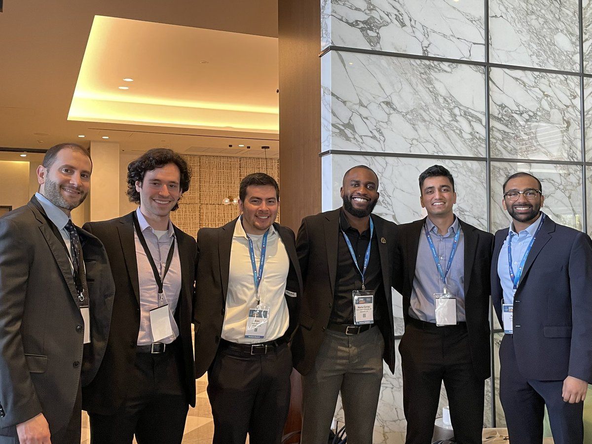 Honored to present at my first neurosurgery conference! Presented 3 e-posters and an oral presentation on the venous anatomy of the prepsoas space. Thank you to the mentors and friends who made this experience unforgettable!

#spinesummit2025
#medtwitter