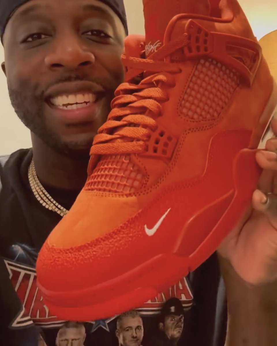 nicekicks's tweet photo. THEY STOLE THE BRICKS! 😳🧱
Close to 2,000 pairs of Nigel Sylvester’s upcoming Air Jordan 4 collab were stolen during a January 13 train heist in Arizona 🏜️

According to @latimes, thieves allegedly cut an air brake hose on a BNSF freight train and unloaded 1,985 (MJ year is crazy) pairs of unreleased Nikes worth more than $440,000 😮‍💨

The shoes are expected to release on March 14 for $225 🗓️