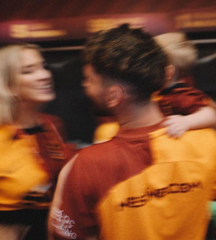 Şöyle bi ilişki..