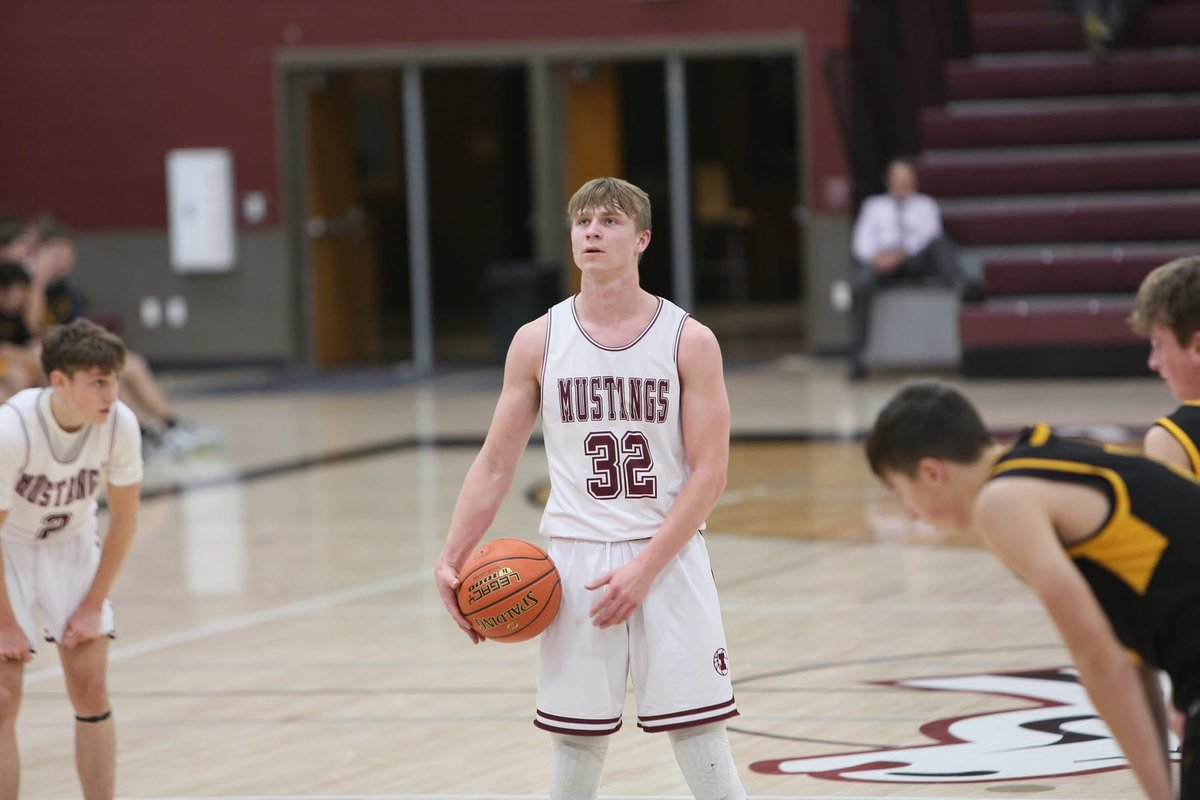 Congratulations to Mustang Senior forward Brady Kurt on earning unanimous 2nd team All-Conference. Brady is averaging 12.4 PPG 6.7RPG and 1.6 SPG on the season. Brady was top 7 in the conference in both points and rebounds per game! Well done Brady!