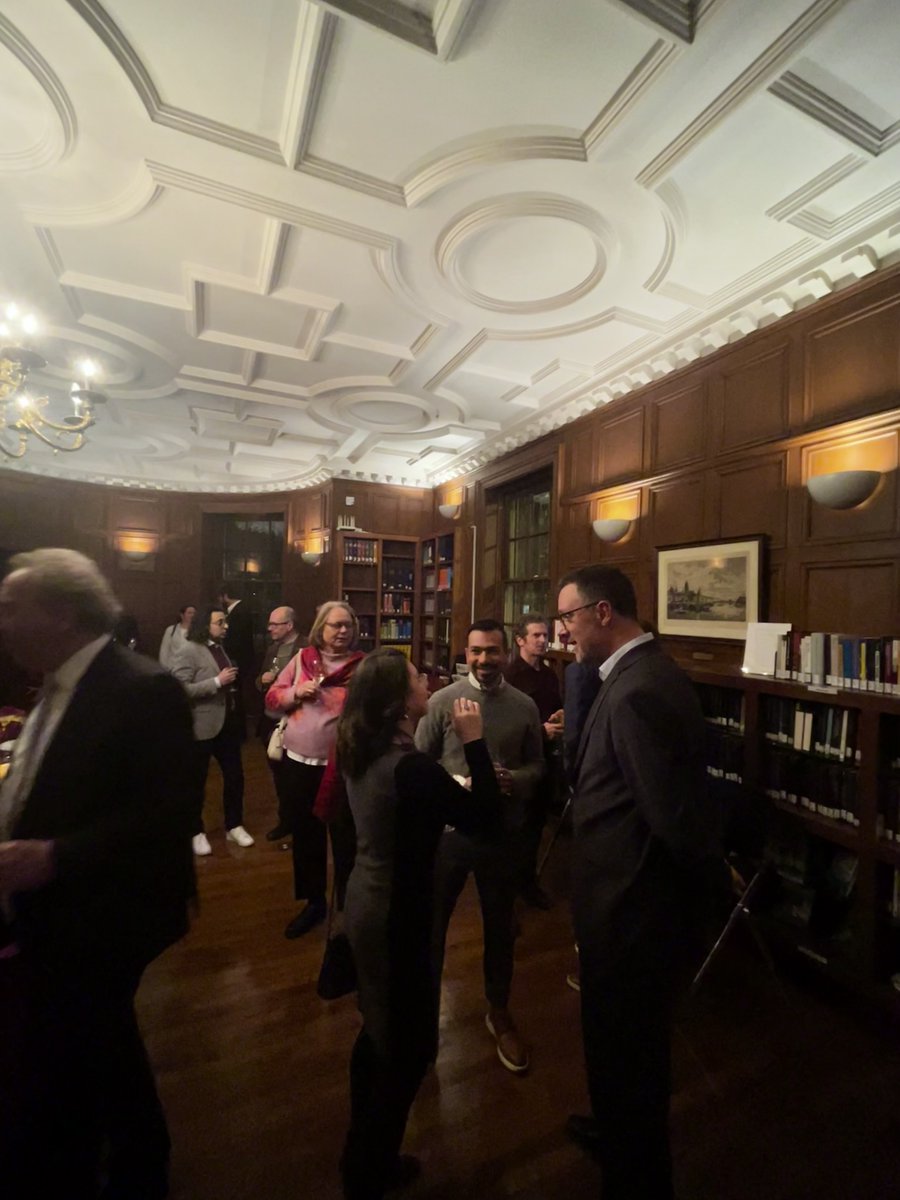 Uni Cologne NY (@unicologneny) on Twitter photo 🤩Honored to have had <a href="/UniCologne/">Universität zu Köln</a>'s Rector & <a href="/DAAD_Germany/">DAAD News</a> President Prof. Mukherjee in the #US last week!🇺🇸
🙌His visits to #NYC and #DC started the celebration of 100 years of the DAAD. Also a warm welcome to the new <a href="/DAADnewyork/">DAAD USA</a> & <a href="/dwih_ny/">DWIH New York</a> Director Christian Strowa!🎉 🤩Honored to have had <a href="/UniCologne/">Universität zu Köln</a>'s Rector & <a href="/DAAD_Germany/">DAAD News</a> President Prof. Mukherjee in the #US last week!🇺🇸
🙌His visits to #NYC and #DC started the celebration of 100 years of the DAAD. Also a warm welcome to the new <a href="/DAADnewyork/">DAAD USA</a> & <a href="/dwih_ny/">DWIH New York</a> Director Christian Strowa!🎉