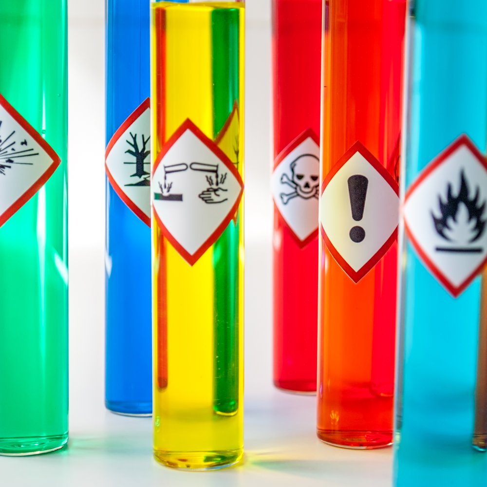 TheCleaningColl's tweet photo. Did you know that the Cleaning Collective also caters to businesses? Cloud MI is our FREE to use COSHH compliance web app that helps you to take control of your COSHH requirements #healthandsafety #safety #safetyfirst  #workplacesafety #safetytips #training #hse #health https://t.co/eCSgGyp7g1