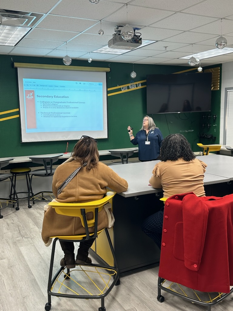 SCPS_HR's tweet image. Saturday’s job fair was a huge success, helping government workers explore opportunities at Stafford Schools. Thank you to all who attended and made this event inspiring and impactful! 📚🍎 #CareerTransition #ElevateStafford #ExcelTogether