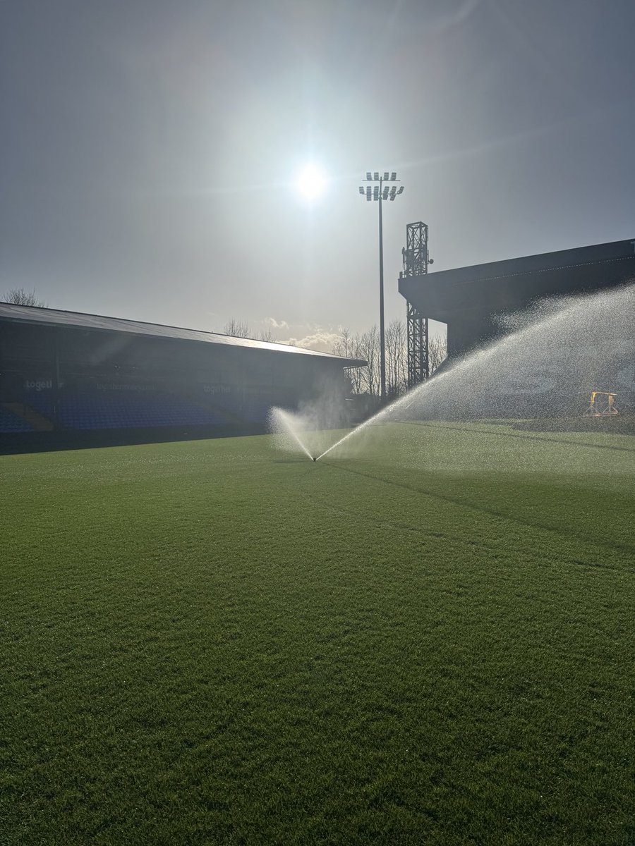Quadrop showing the benefits of good plant hydration in these cold drying February winds 🌱 💦 ⁦<a href="/terralift/">Terralift</a>⁩