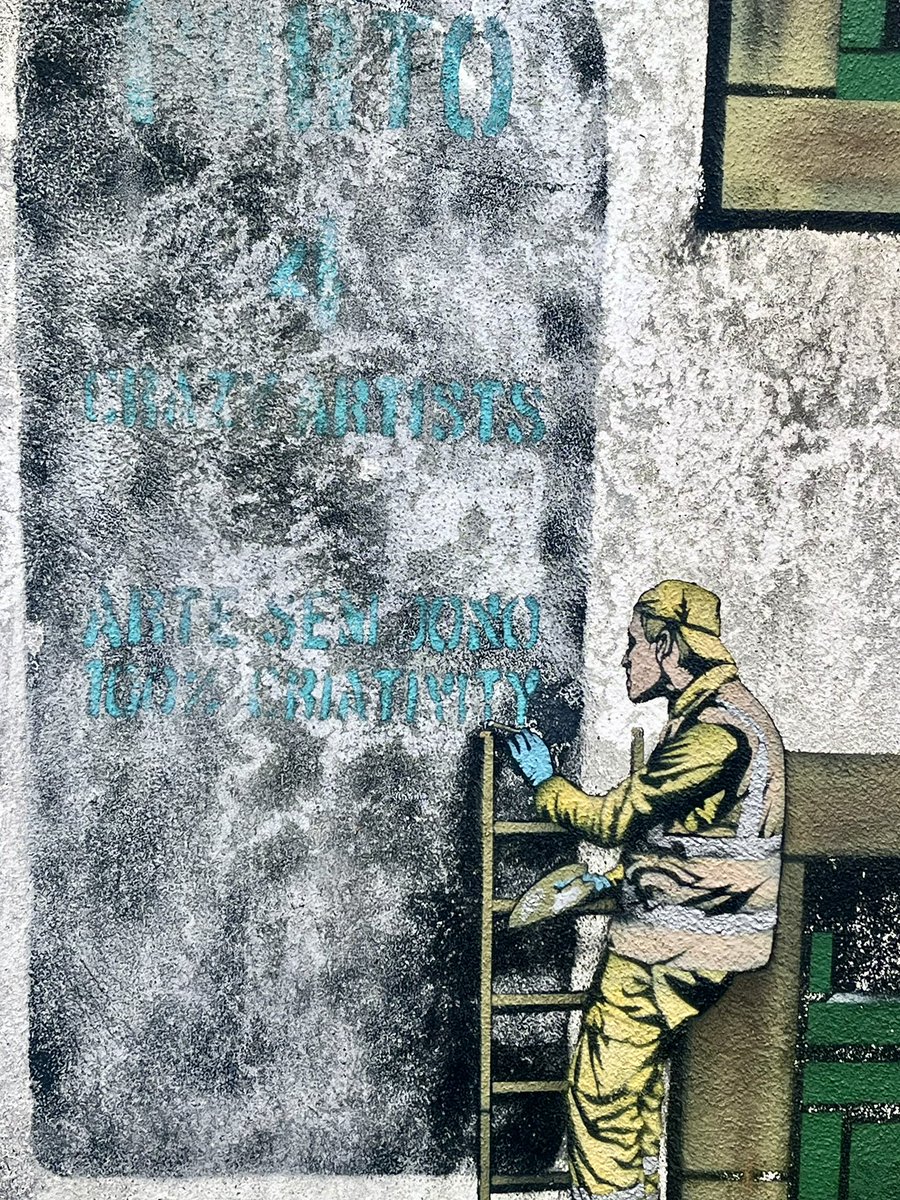 Work in progress. 😄 #Porto #bouwvakkers #streetart #stencilart