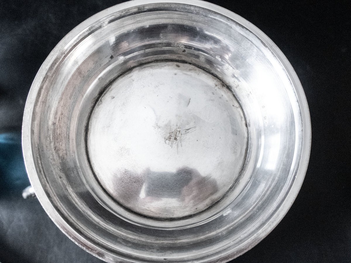 InventifDesigns's tweet image. Vintage Silver Plate Ice Bucket Champagne Chiller Grapes Rim$125.00https://www.inventifdesigns.com/products/vintage-silver-plate-ice-bucket-champagne-66834
#vintagedining #antiquedining