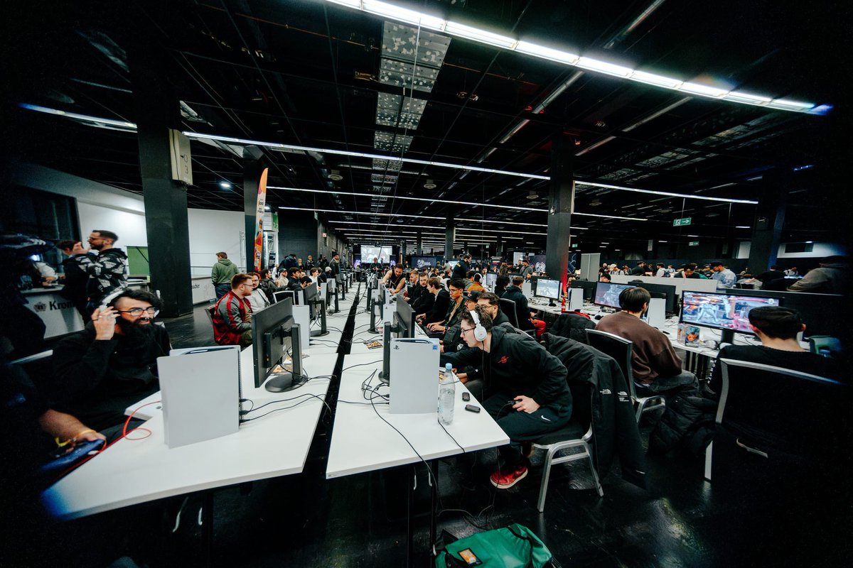 gamescom lan x CGN Open tweet media