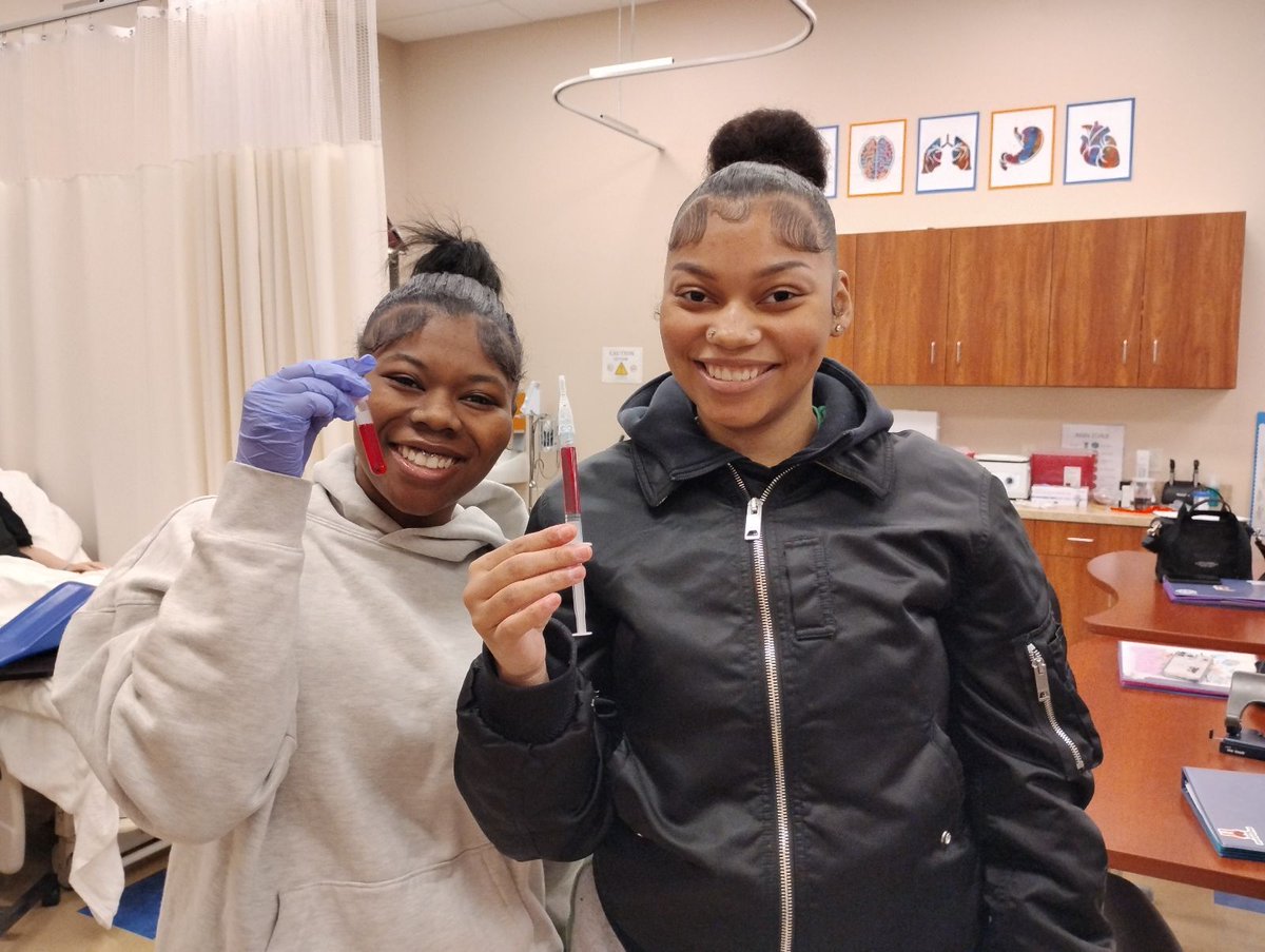 oldbrookhigh's tweet image. Lets give it up for our phlebotomy students!  #HealthcareEducation #PhlebotomyStudents #BloodDraw #Phlebotomy