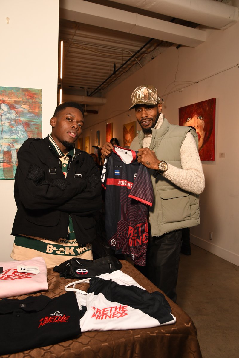 We had an amazing time networking with other brands and meeting a lot of people at Newyork fashion week , really was one amazing experience. For sure one we would never forget 🤍❤️#BeTheWitness #Fashionweeknyc
