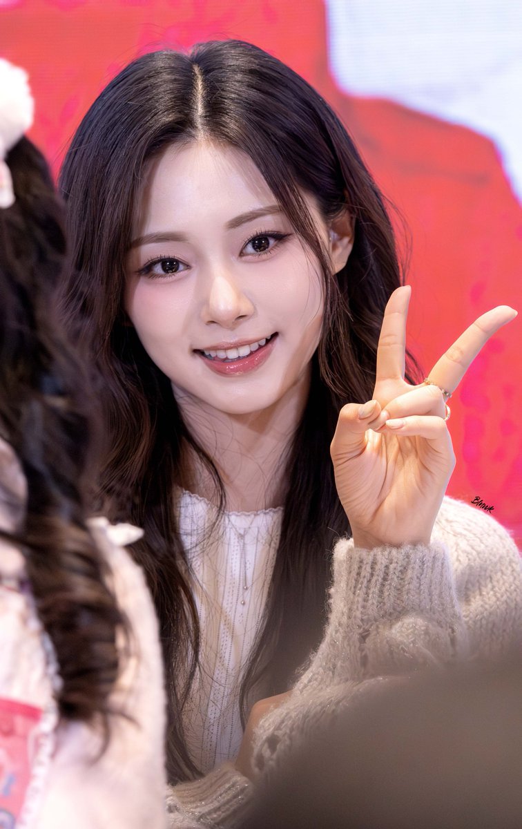 blnwk's tweet image. 250222

#쯔위 #子瑜 #TZUYU 
#트와이스 #TWICE