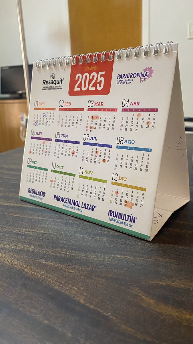 Me declaro Enemigo de los almanaques de escritorio de cartón llenos de publicidad.