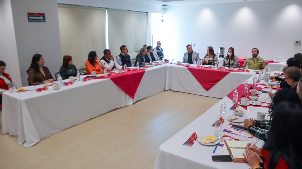 En Sesión del #COPSADII coordinando el trabajo con la nueva Directora del <a href="/DIF_Durango/">DIF Estatal Durango</a>, Martha Elia Muñóz.

A las infancias las debemos proteger, y en equipo junto con la sociedad, lo podemos lograr, #CuentaConmigo.