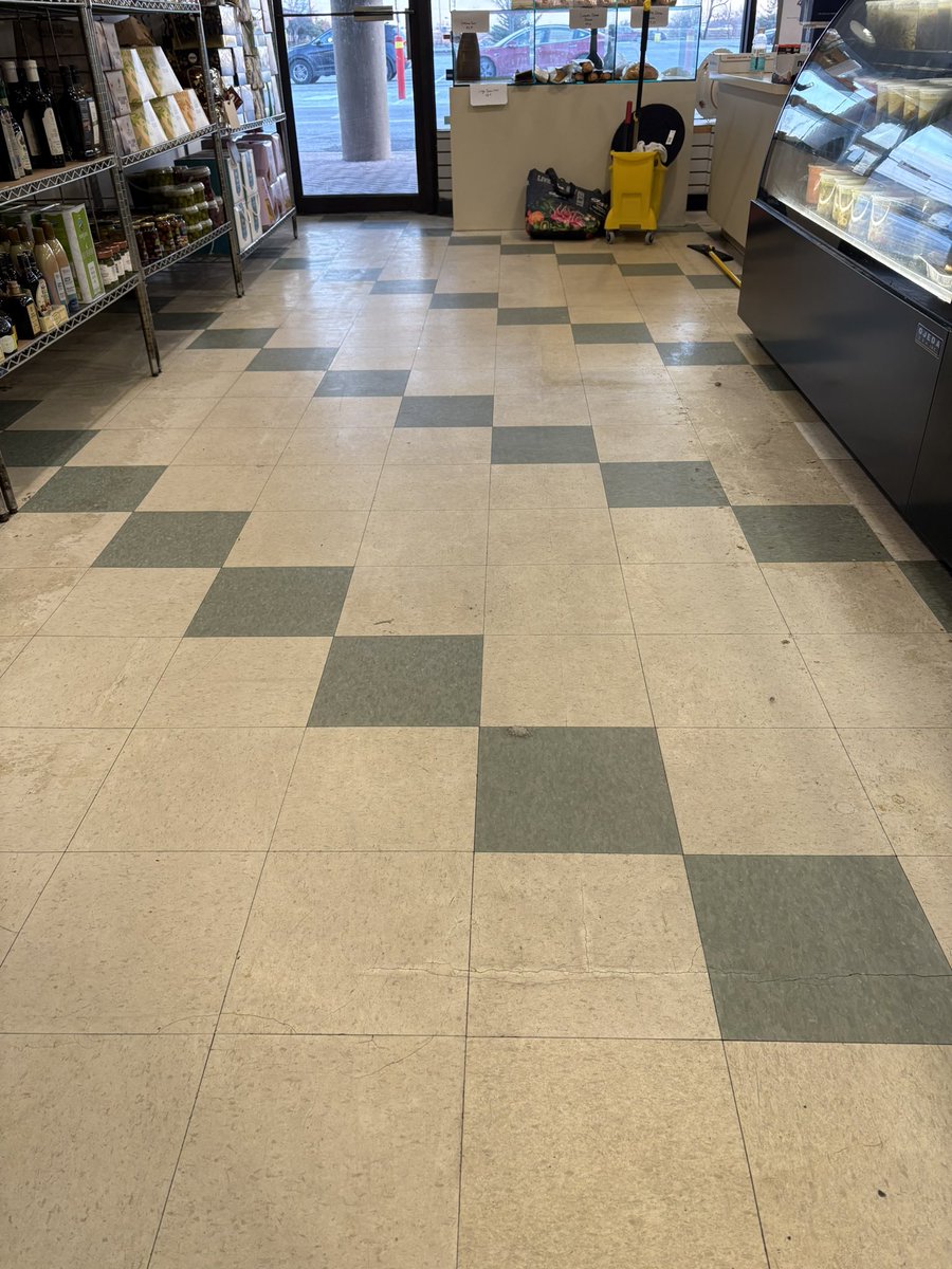 JudahRothstein's tweet photo. We brought these floors back to life…. 

Finishing my vlog, then making ads with all the content i got yesterday. https://t.co/eblEZGJYkX