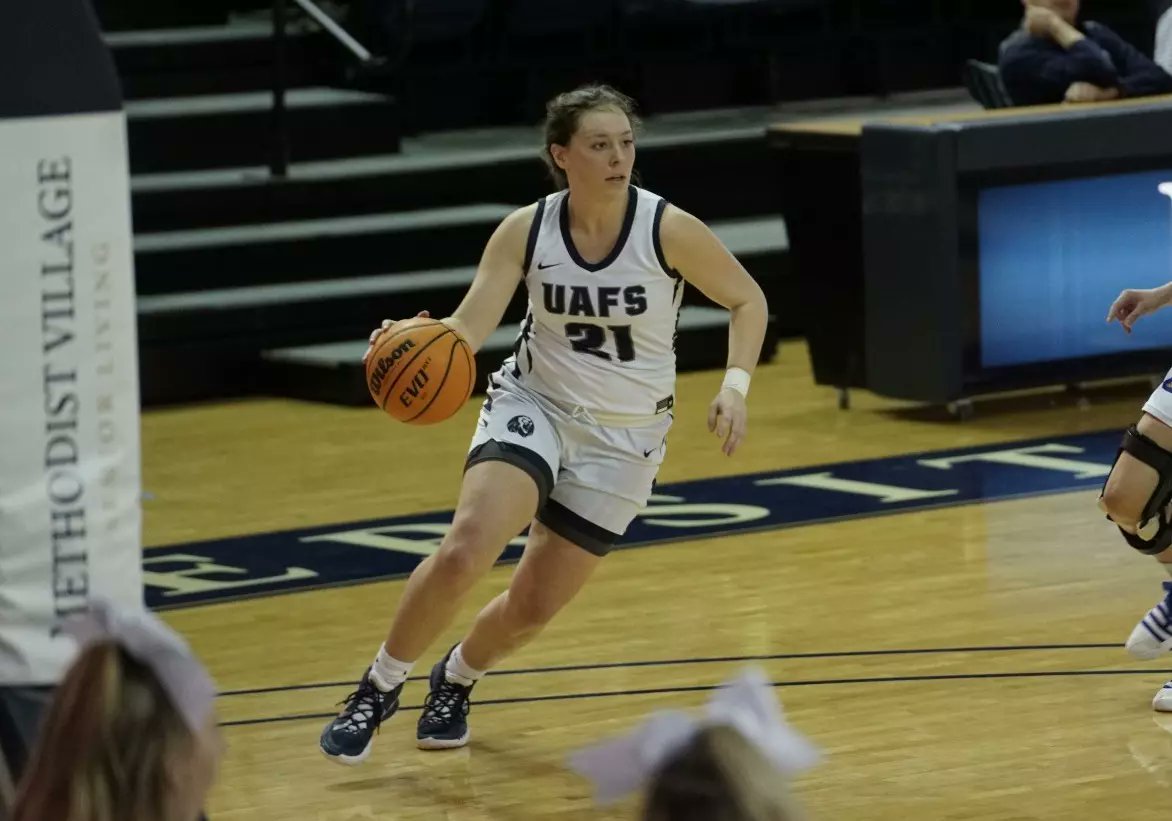 "Looking back from being little Hannah to adult Hannah is pretty crazy. I went from being the kid to being the grandma."

Playing in her 110th career game, <a href="/HannahBoyett/">Hannah Boyett</a> and classmates went out at home with a senior day win

📰story: tinyurl.com/4d5b2nan

#RunToTheRoar 🦁