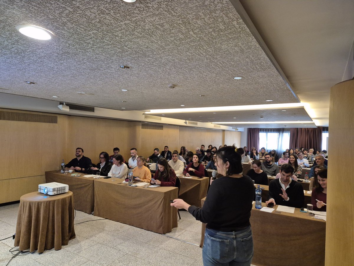 Èxit de participació en la Jornada interdisciplinar transversal en tumors toràcics de l'ICO 2025 amb la participació de 60 professionals dedicats al tractament del càncer de pulmó de diversos hospitals de Catalunya. Jornada molt interesant i formativa. Gràcies per participar-hi!