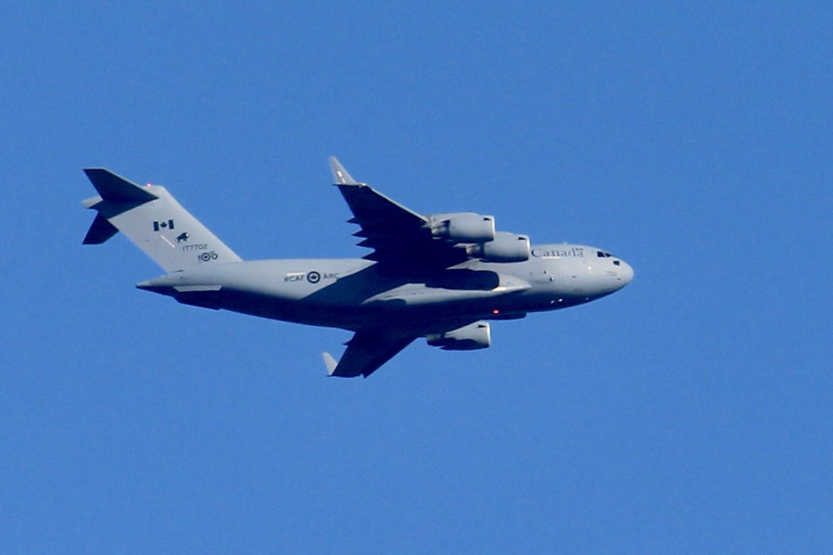 frantic_gold's tweet photo. On departure from Prestwick to Amman today is  #RCAF #CanForce 🇨🇦 #C17 177702 as #CFC4060 passing Alloway climbing through 5000ft. #avgeek #SpottingFromTheGaff #blueskies https://t.co/FRf4MUy6cI