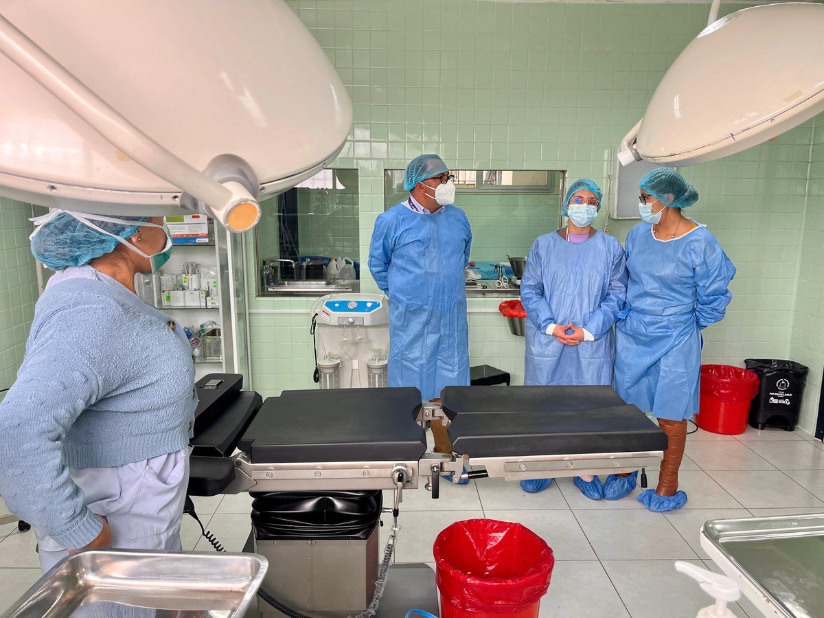 SaludImbabura's tweet photo. #AntonioAnte | Como parte de la agenda en territorio, nos encontramos  recorriendo las instalaciones del hospital básico Atuntaqui. 
Hemos constatado la calidad de atención en los diferentes servicios que oferta este establecimiento de salud, además de verificar. #Distrito10D02 https://t.co/IlOFgREotT