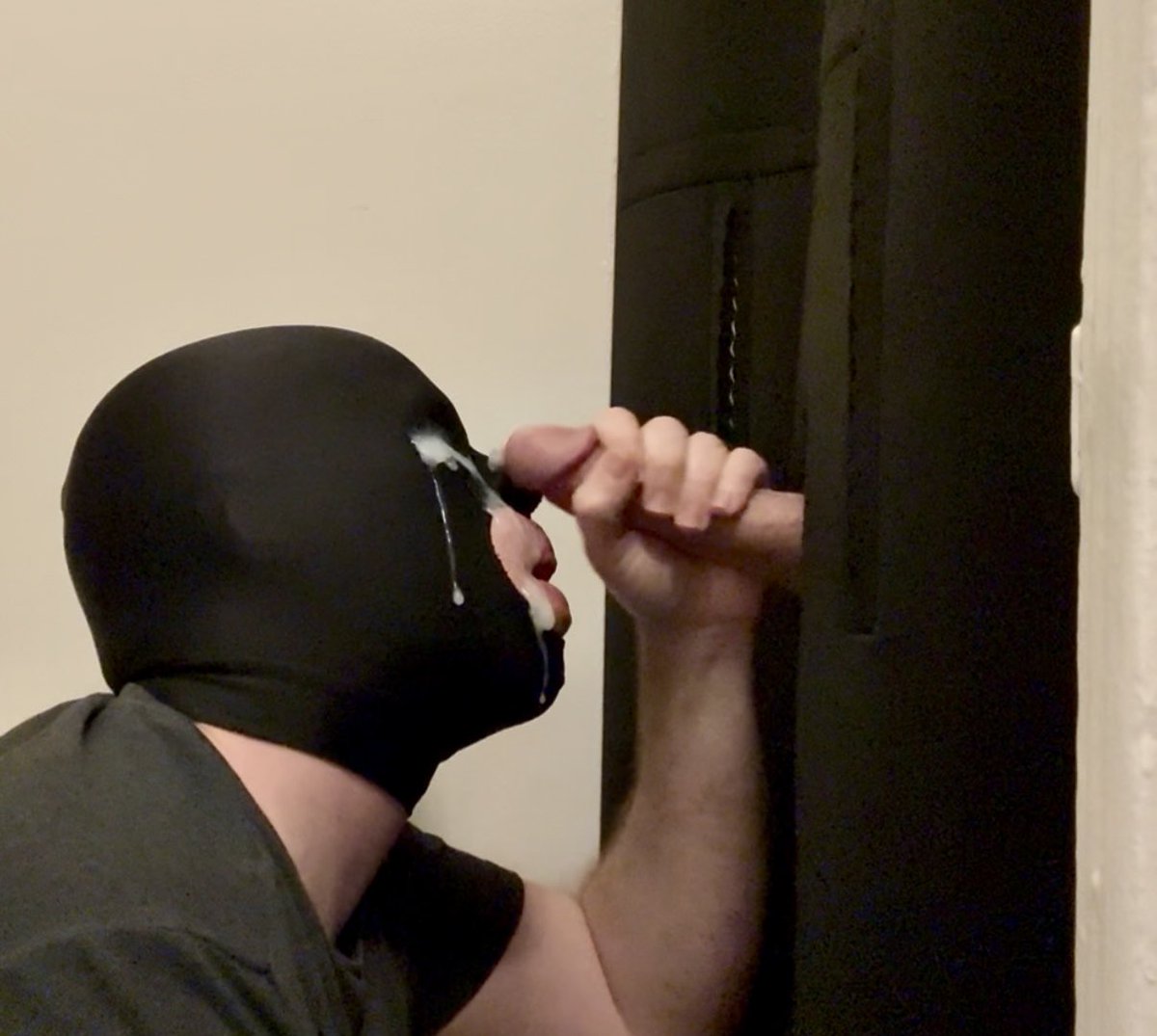 New video coming this weekend! 🚨 25-year-old snuck out of the house to get his cock sucked and left a massive load all over me 💦 Can't wait for you to see it!
