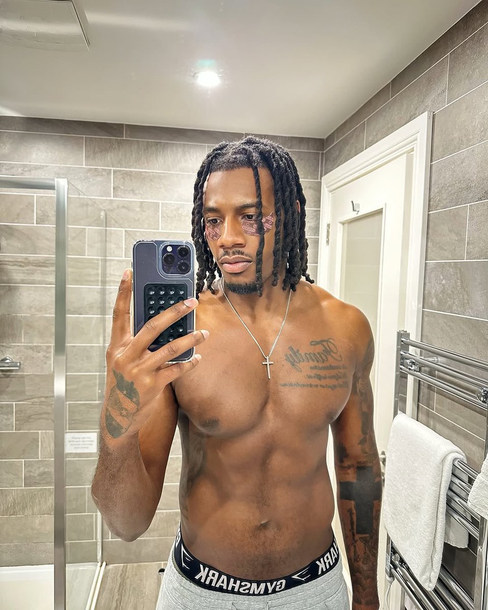 galactamelanin's tweet image. men who prioritise skincare &amp;gt;&amp;gt;&amp;gt;