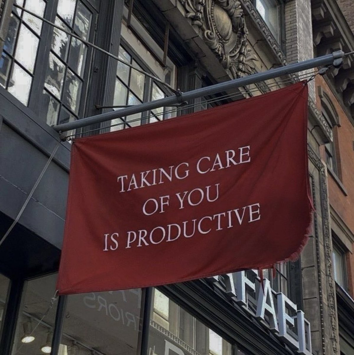 Happy Monday!❤️ This is a reminder that taking care of yourself if productive too 🧘🏻‍♀️We hope that everyone has a relaxing and rejuvenating reading week!!