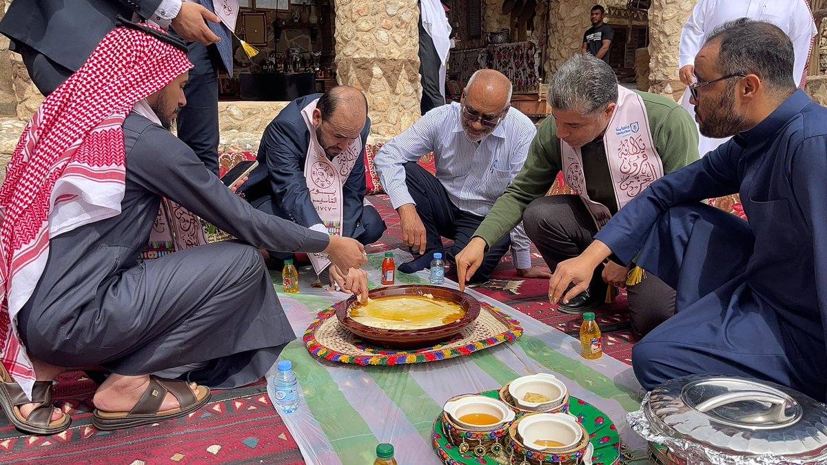 UB_ENE's tweet photo. نظمت كلية الهندسة بجامعة بيشة ، ممثلة بنادي الطاقة ، احتفال بمناسبة يوم التأسيس     
بحضور  عدداً من اعضاء هيئة التدريس والطلاب 
#يوم_بدينا_1727 
#يوم_التأسيس https://t.co/1FrTHJCyv5