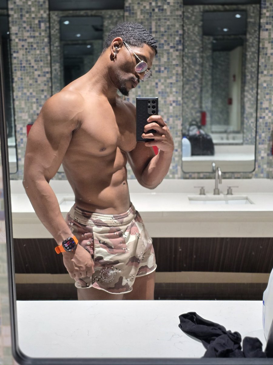 Back in action...Time to pump this chest up.