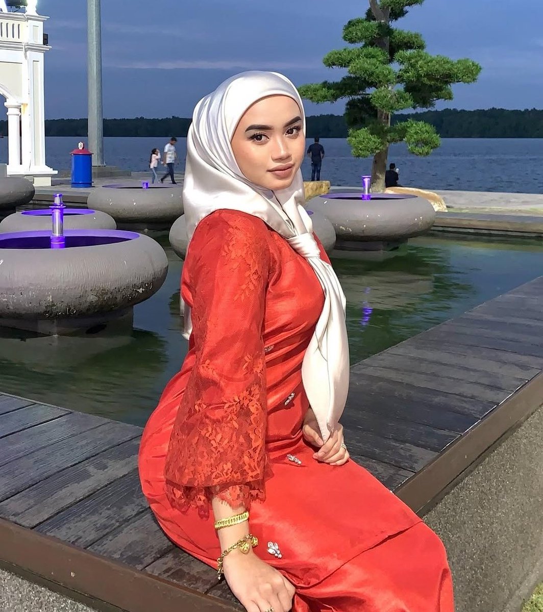 koleksi awek tudung² (@gurlhijab) on Twitter photo 