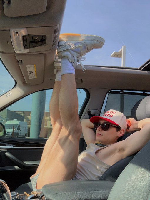 Knee deep in the passenger seat. 🤭 https://t.co/XAdpRuvtzW