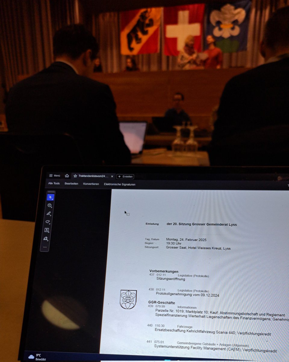 Gleich beginnt meine erste Sitzung des Grossen Gemeinderates, auf die ich mich sehr freue. Auf der Traktandenliste stehen unter anderem der Kauf der Liegenschaft Marktplatz 10, die Ersatzbeschaffung eines Kehrichtfahrzeuges sowie der Rückbau des Kindergartens Heilbach. #Lyss