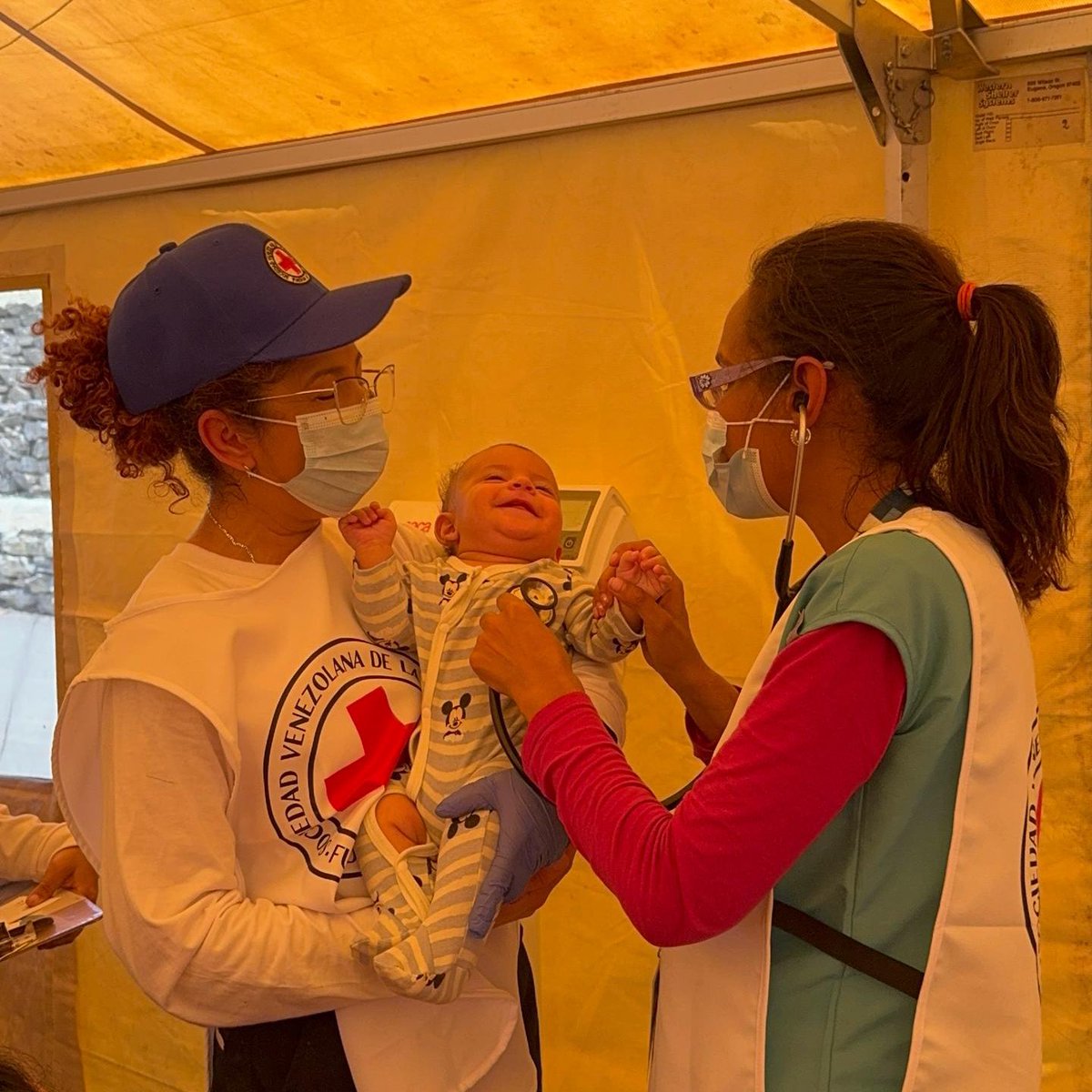 Acompañamos a niños que regresan al país en tercer vuelo de migrantes desde Ciudad de México y brindamos asistencia médica integral en su llegada a Venezuela, cumpliendo nuestro rol auxiliar de los poderes públicos del gobierno nacional.