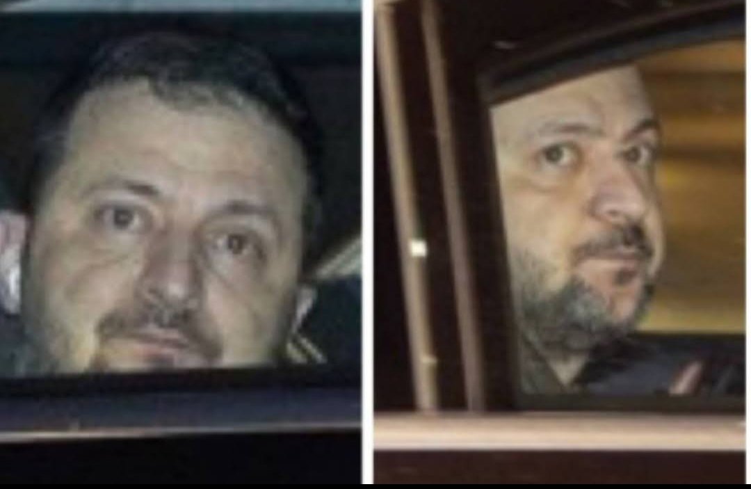 vinnicanin's tweet photo. Трохи для розуміння пришибляних вкраїнчиків.
Порошенко- майстер спорту по Дзю-До,що в армії викликав на поєдинки горців та перемагав. Він у них сива матня.
  Півтораметровий блазень ,якого чморила вся школа,який 4 рази тікав від армії- сталеві яйця.
Дивіться не сплутайте. https://t.co/ieQ2fsHsqh