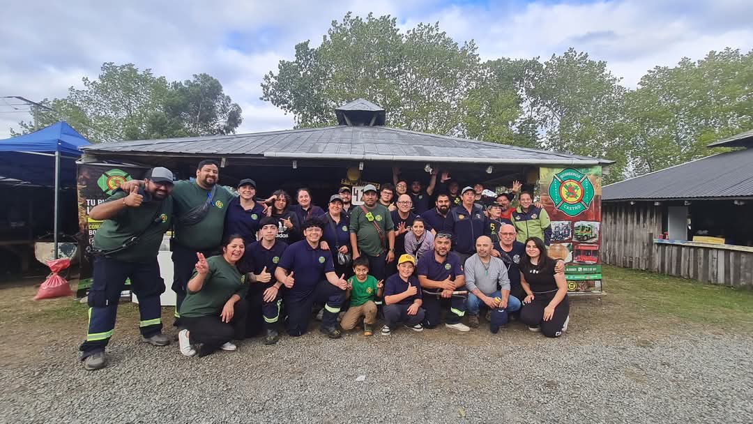 La "Bomba Croata" agradece a todos los que degustaron el rico asado de cerdo y el salmón a la plancha.
También a todos los que cooperaron comprando un número de rifa.
Nos vemos hasta el próximo año en el Módulo 42 💚