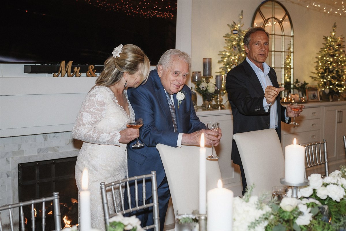 mikeroweworks's tweet image. Agent #9

A great man has died, who happened to be my friend. people.com/clint-hill-dea…

His name was Clint Hill, and if you knew of him, it’s probably because you’ve seen him on television. Clint was Agent #9—the now-famous Secret Service agent who chased down the convertible and…