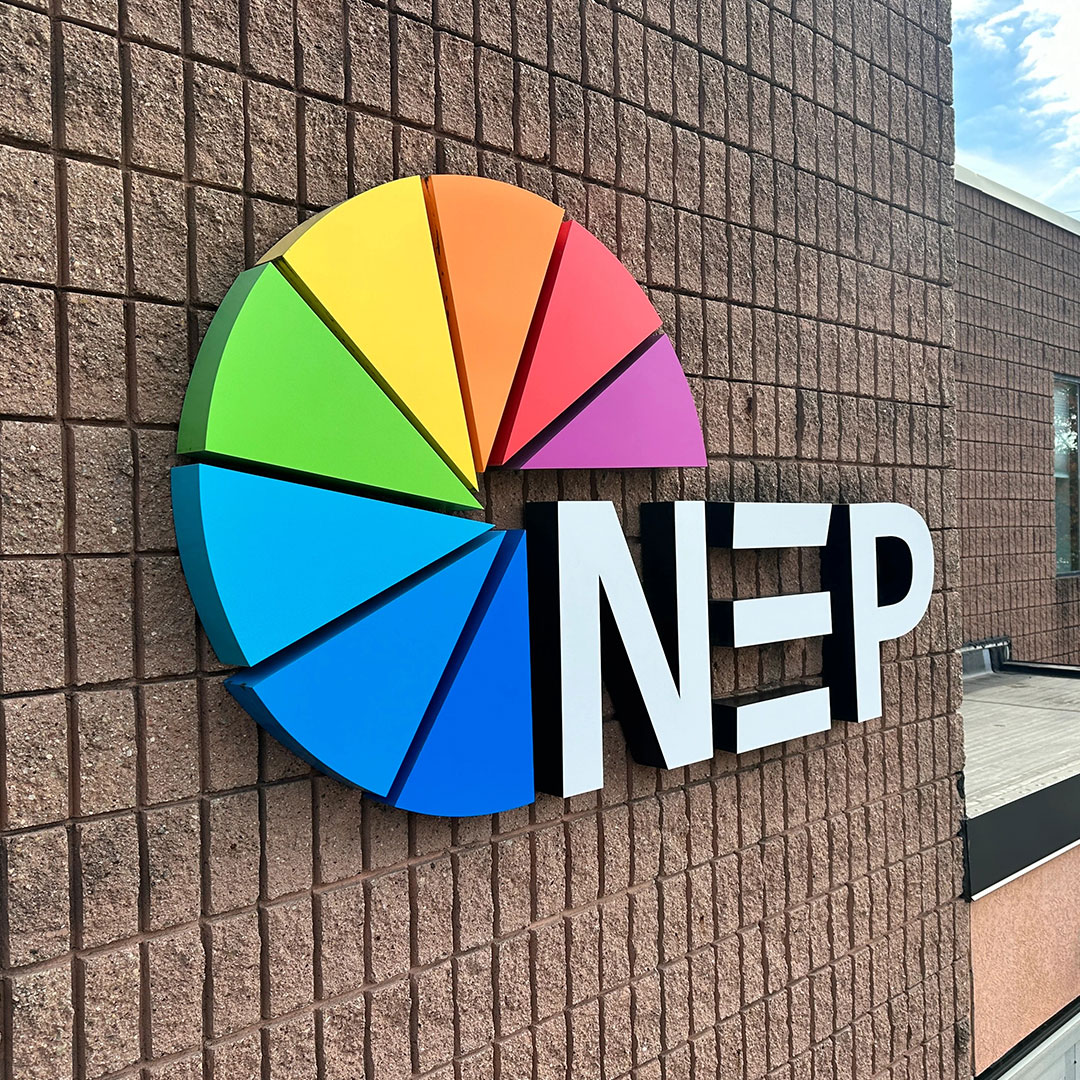 Did you know studies recommend changing your signs at least 1-2 times per year? Get your spring cleaning in gear this year with a sign refresh! Signarama pros can help with all aspects of your fresh signage! #Signarama #SignRefresh #SpringCleaning
signarama.com/products/brand…