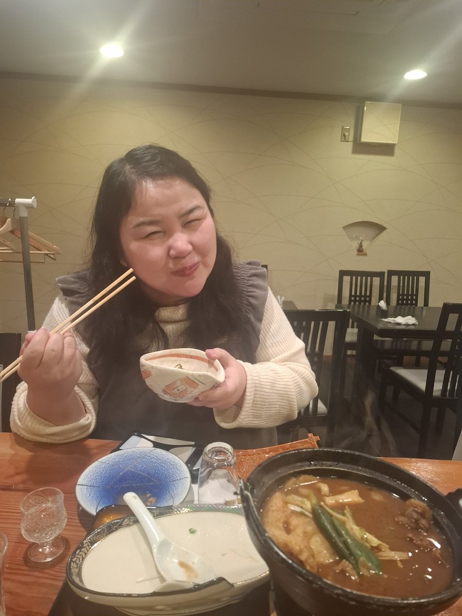 「桂ぽんぽ娘」さんを迎えての落語会、大盛況で終演✨️食事会までお付き合いお疲れ様でしたー😄
#桂ぽんぽ娘
#成田家
#落語会
#茨木市