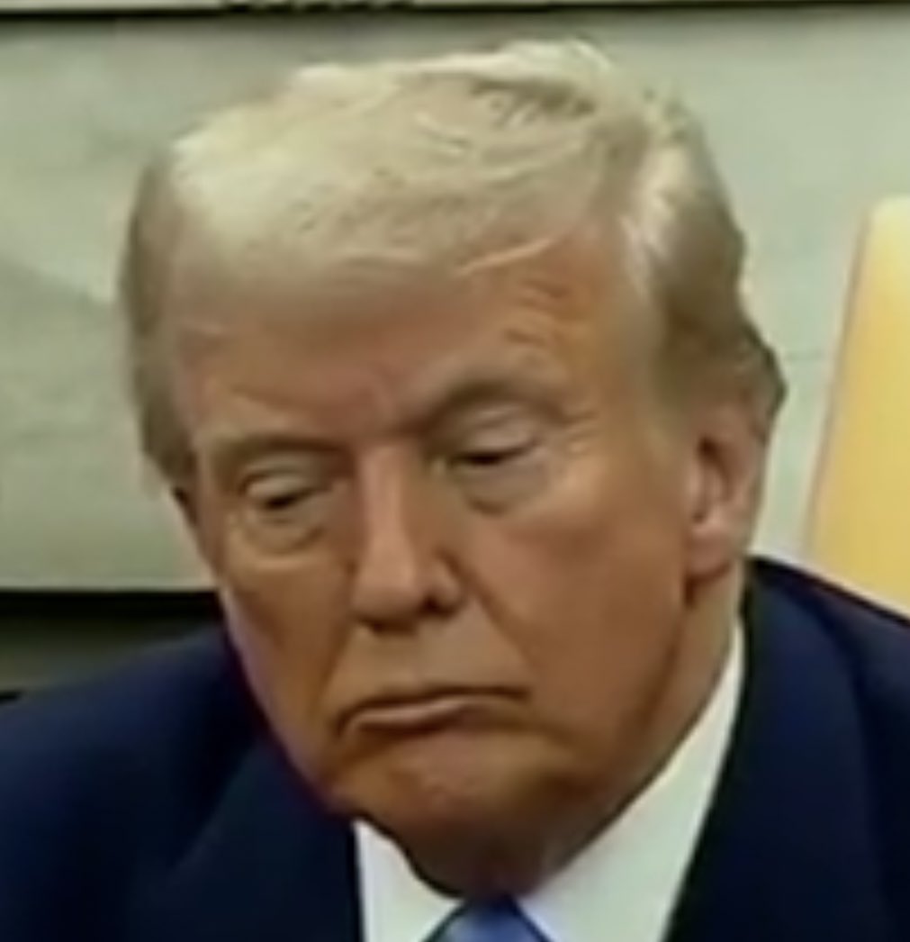 <a href="/atrupar/">Aaron Rupar</a> This is the face of the weakest president in American history!🇺🇸🤦🏽‍♂️