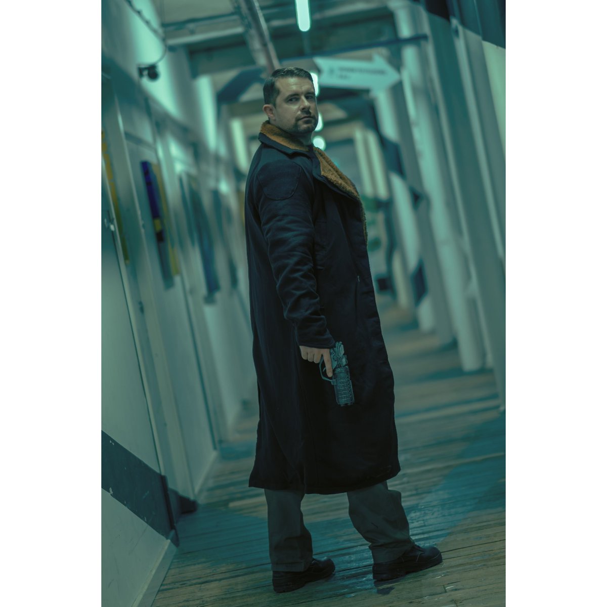 ChrisMason316's tweet photo. Pain reminds you the joy you felt was real".
Ph: @kev_pack
#cosplay #cosplayer #cosplayphotography #art #Photoshoot #cosplayphoto #comiccon #costume #movie #cinematic #sciencefiction #cyberpunk #detective #bladerunner2049 #bladerunner #officerk #bladerunnercosplay #ryangosling https://t.co/lHZuolIDEy
