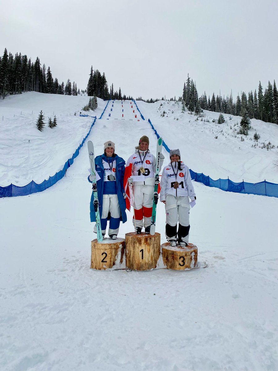 Canadian NextGen Team Battles Fog to Podium at Apex NorAm-freestylecanada.ski/canadian-nextg…
L’équipe canadienne NextGen se bat contre le brouillard pour monter sur le podium à Apex NorAm.-freestylecanada.ski/fr/canadian-ne…