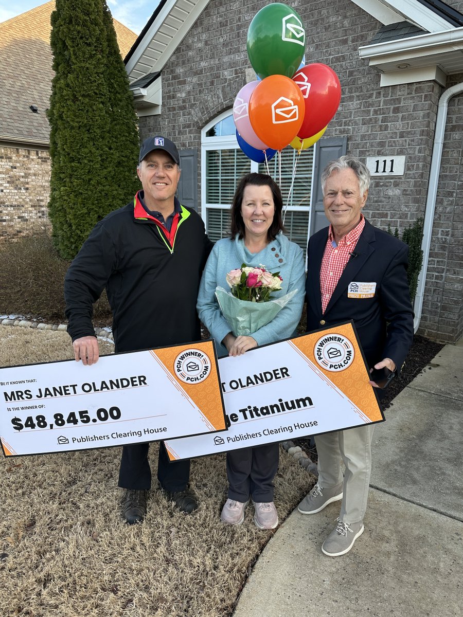 Congratulations to Friday's #PCHWinner, Janet O. of AL! She won the Ford Edge® Titanium but opted to take the cash value of over $48,000! 🤩💵🍾🙌🤑🌹