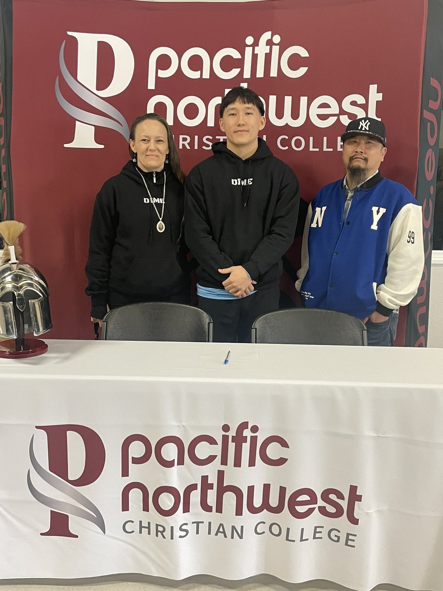 Eric Parkinson (@eric_parkinson) on Twitter photo I’d first like to thank <a href="/CoachOpnwcc/">Coach Jakob Oram</a> for extending the invitation for the visit! And a big thank you to all the coaches and staff for making the visit possible. I’m happy to announce than I’m 100% committed to <a href="/PNWCCFootball/">Pacific Northwest Christian College Football</a> !! #AGTG #JUCOPRODUCT I’d first like to thank <a href="/CoachOpnwcc/">Coach Jakob Oram</a> for extending the invitation for the visit! And a big thank you to all the coaches and staff for making the visit possible. I’m happy to announce than I’m 100% committed to <a href="/PNWCCFootball/">Pacific Northwest Christian College Football</a> !! #AGTG #JUCOPRODUCT