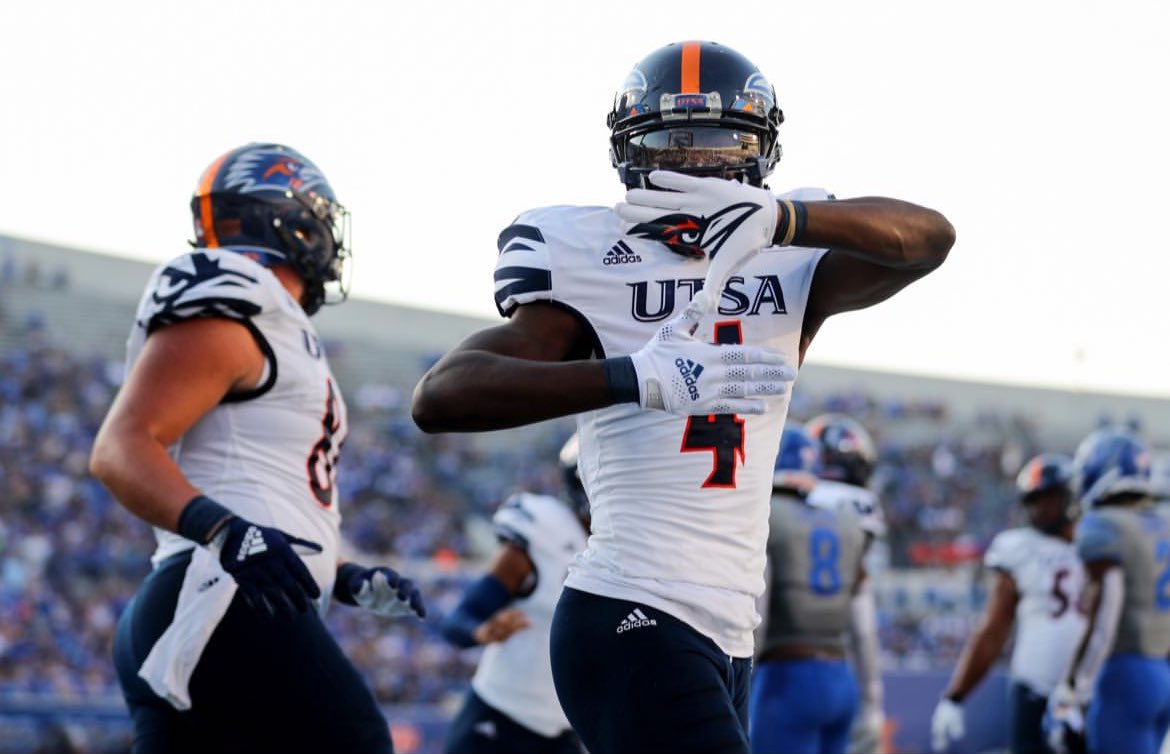 Bryson Castile 2026 ATH (@darealbrysonc) on Twitter photo #AGTG after a great conversation with <a href="/CoachJessLoepp/">Coach Jess Loepp</a> I am Blessed to Receive an ⭕️ffer from the University Texas San Antonio <a href="/UTSAFTBL/">UTSA Football 🏈</a> #BirdsUp
<a href="/coachjsam/">Joseph Sam</a> <a href="/CoachJ_O/">Coach J.O.</a> <a href="/CoachC_Osunde/">C.O.365 Training</a> <a href="/adamgorney/">Adam Gorney</a> <a href="/MikeRoach247/">Mike Roach</a> <a href="/SWiltfong_/">Steve Wiltfong</a> <a href="/CKennedy247/">Collin Kennedy</a> @Coachjmartin56 <a href="/CoachStew06/">Charles A. Steward 🤙🏾🦍✊🏾🏋🏾♂️</a> <a href="/bowievolfb/">Arlington Bowie Football</a> #AGTG after a great conversation with <a href="/CoachJessLoepp/">Coach Jess Loepp</a> I am Blessed to Receive an ⭕️ffer from the University Texas San Antonio <a href="/UTSAFTBL/">UTSA Football 🏈</a> #BirdsUp
<a href="/coachjsam/">Joseph Sam</a> <a href="/CoachJ_O/">Coach J.O.</a> <a href="/CoachC_Osunde/">C.O.365 Training</a> <a href="/adamgorney/">Adam Gorney</a> <a href="/MikeRoach247/">Mike Roach</a> <a href="/SWiltfong_/">Steve Wiltfong</a> <a href="/CKennedy247/">Collin Kennedy</a> @Coachjmartin56 <a href="/CoachStew06/">Charles A. Steward 🤙🏾🦍✊🏾🏋🏾♂️</a> <a href="/bowievolfb/">Arlington Bowie Football</a>