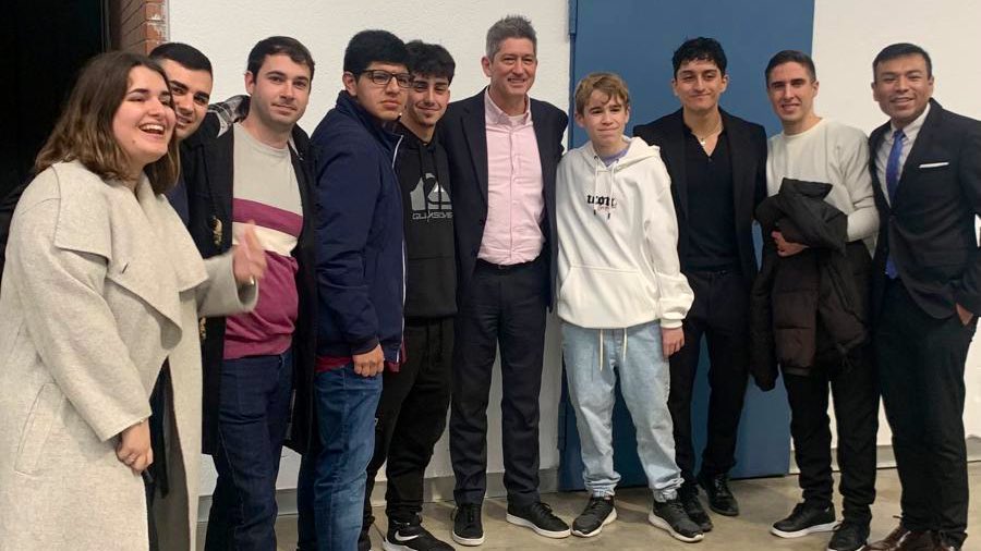 👉 Ahir vam participar a la Celebración del día de Andalucía en L’H. 💚🤍

#LHospitalet és una ciutat xarnega, obrera i diversa! ✊🏾✊🏽✊🏼✊🏻🌹

Sentim molt d’orgull dels nostres orígens i de totes les persones que han fet gran la nostra ciutat! ❤️

#ArrelemElFutur #DeixemPetjada