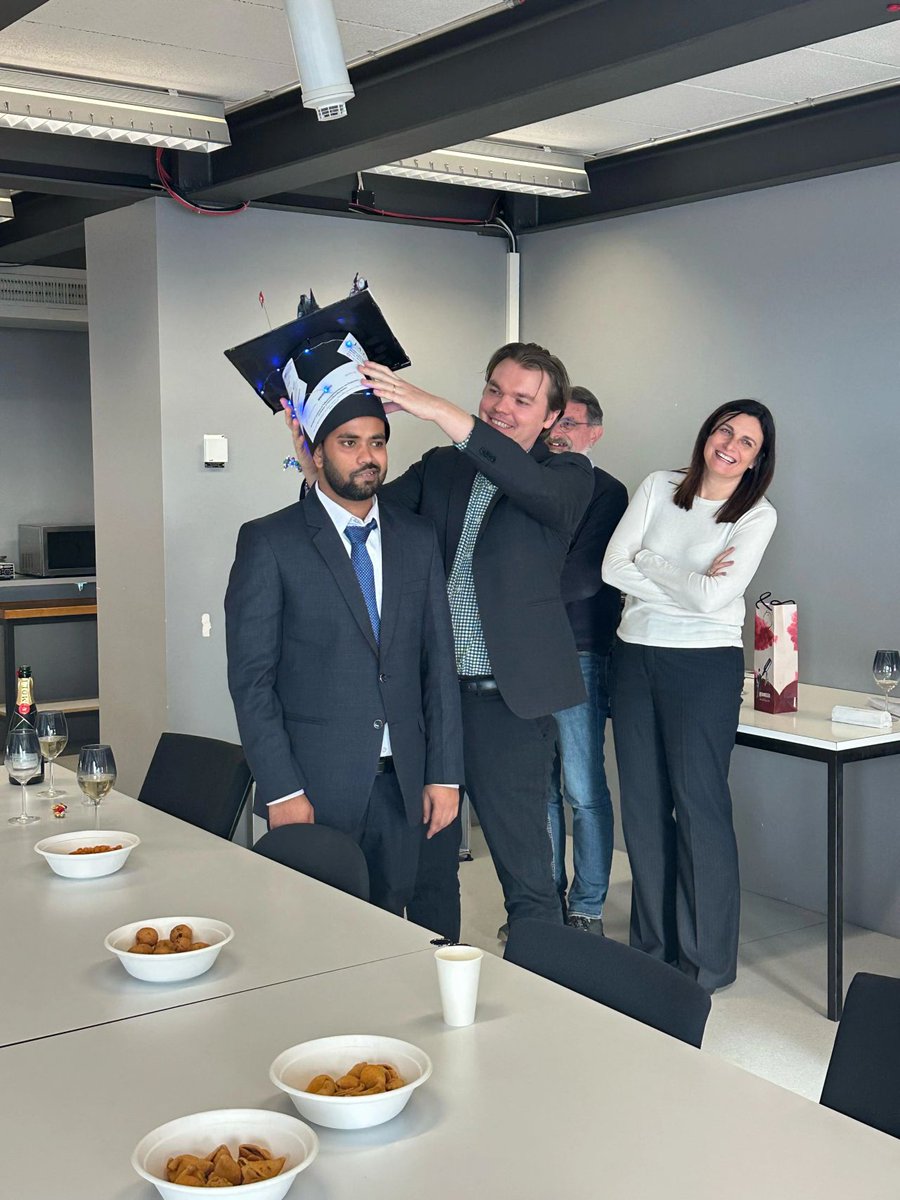 KatayevLab (@katayevl) on Twitter photo Big congrats to Rahul Giri <a href="/grahul360/">Rahul Giri 🇮🇳🇨🇭</a> on his successful PhD defense! 🎉 4 years of hard work <a href="/unifrChemistry/">UnifrChemistry</a> & <a href="/DCBPunibern/">DCBPunibern</a> paid off! Huge thanks to <a href="/AntonioTogni/">Marco Antonio Togni</a> & Eva Hevia <a href="/EvaHeviaGroup/">Prof Hevia 🇺🇦</a> for their support. Big congrats to Rahul Giri <a href="/grahul360/">Rahul Giri 🇮🇳🇨🇭</a> on his successful PhD defense! 🎉 4 years of hard work <a href="/unifrChemistry/">UnifrChemistry</a> & <a href="/DCBPunibern/">DCBPunibern</a> paid off! Huge thanks to <a href="/AntonioTogni/">Marco Antonio Togni</a> & Eva Hevia <a href="/EvaHeviaGroup/">Prof Hevia 🇺🇦</a> for their support.