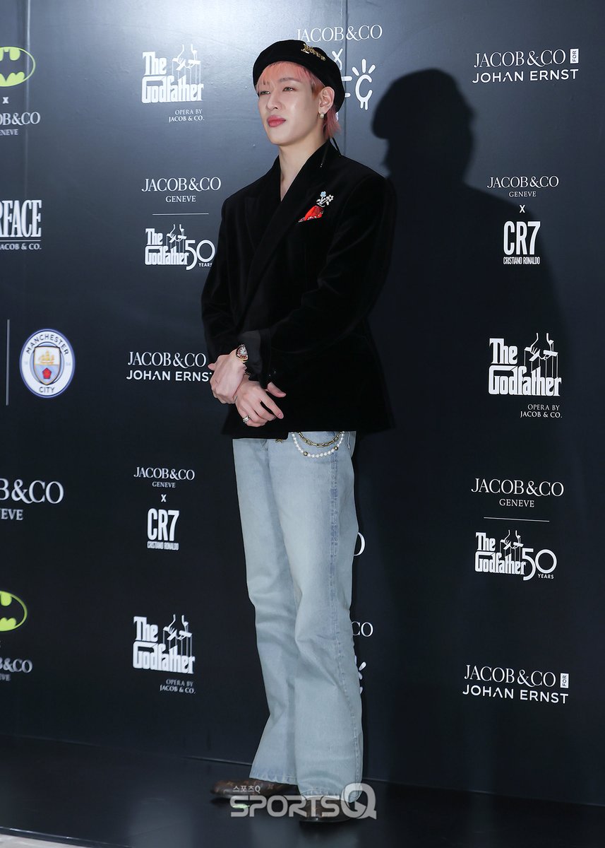 amintra9395's tweet image. หุ่นซุปเปอร์โมเดล หุ่นยอดพรีเมี่ยมสุดๆหล่อเพอร์เฟคสุดๆ☺️☺️

#BamBamxJacobandco 
#jacobandco #BamBam 
@_Jacobandco @BamBam1A