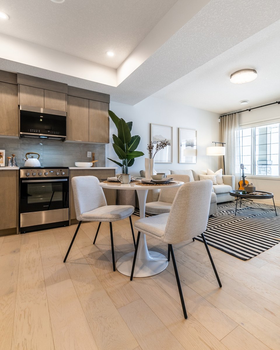 It's the last week to take advantage of our SUITE promotion!
Purchase a select front drive garage home or a Heritage model laned home with a 1- or 2-bed secondary suite &amp; earn incredible savings. The opportunity to own a suite has never been so tempting!
hubs.ly/Q0383VpP0