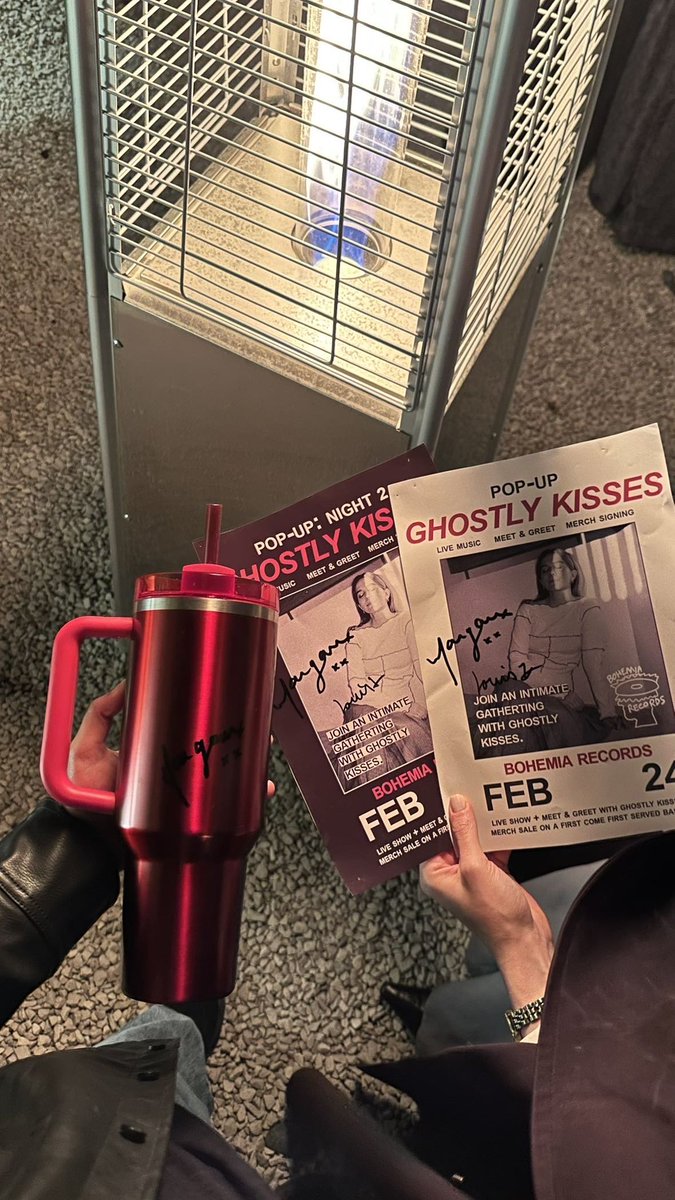 Cafe_society_'s tweet image. I’m lucky i know! #ghostlykisses