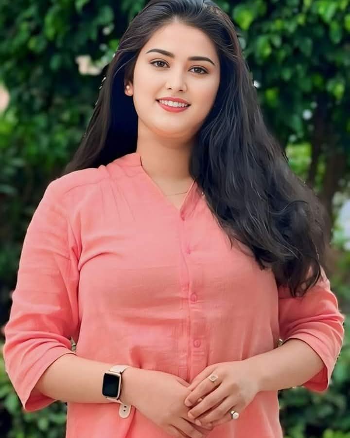 चतुर युग चल रहा है 
बेवजह अधिक अच्छे मत बनो,
जो जिस भाषा में समझता है उसे 
उसी भाषा में समझाओ !

Good morning everyone 🌞 🌞