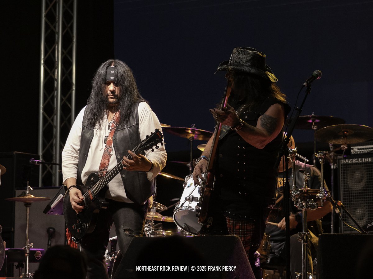 NERockReview's tweet image. Lone Wolf James opening for Lynch Mob at the Webster Theatre, Hartford, Connecticut, February 22, 2025

More show photos &amp;amp; coverage: northeastrockreview.com/lynch-mob-fina…