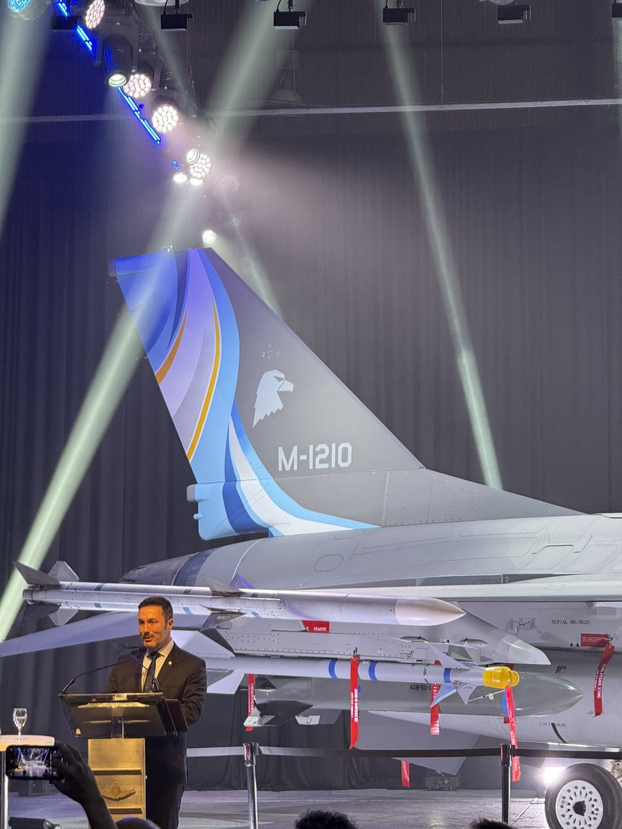 AAAAARGENTINAAAAAAA

FUERZA AÉREA ARGENTINA.

F-16.

🇦🇷